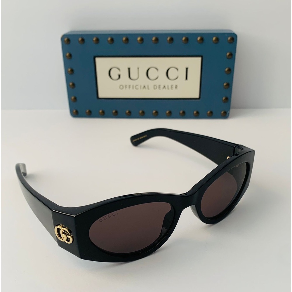 Authentic- New GUCCI GG1401S BLACK-BLACK-GREY
Sunglasses